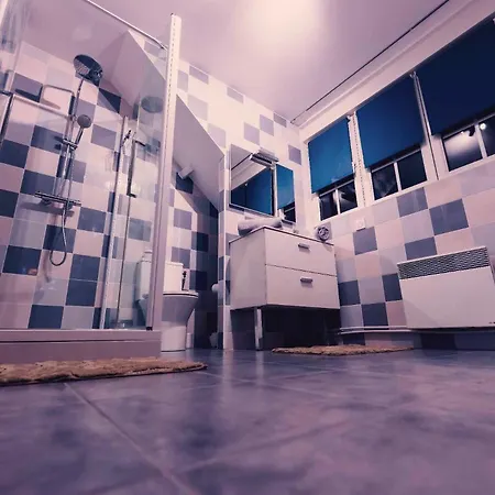 L'ecrin Du Desir Love hotel *
